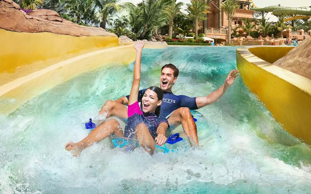 Atlantis Aquaventure & The Lost Chambers aerial spectacle